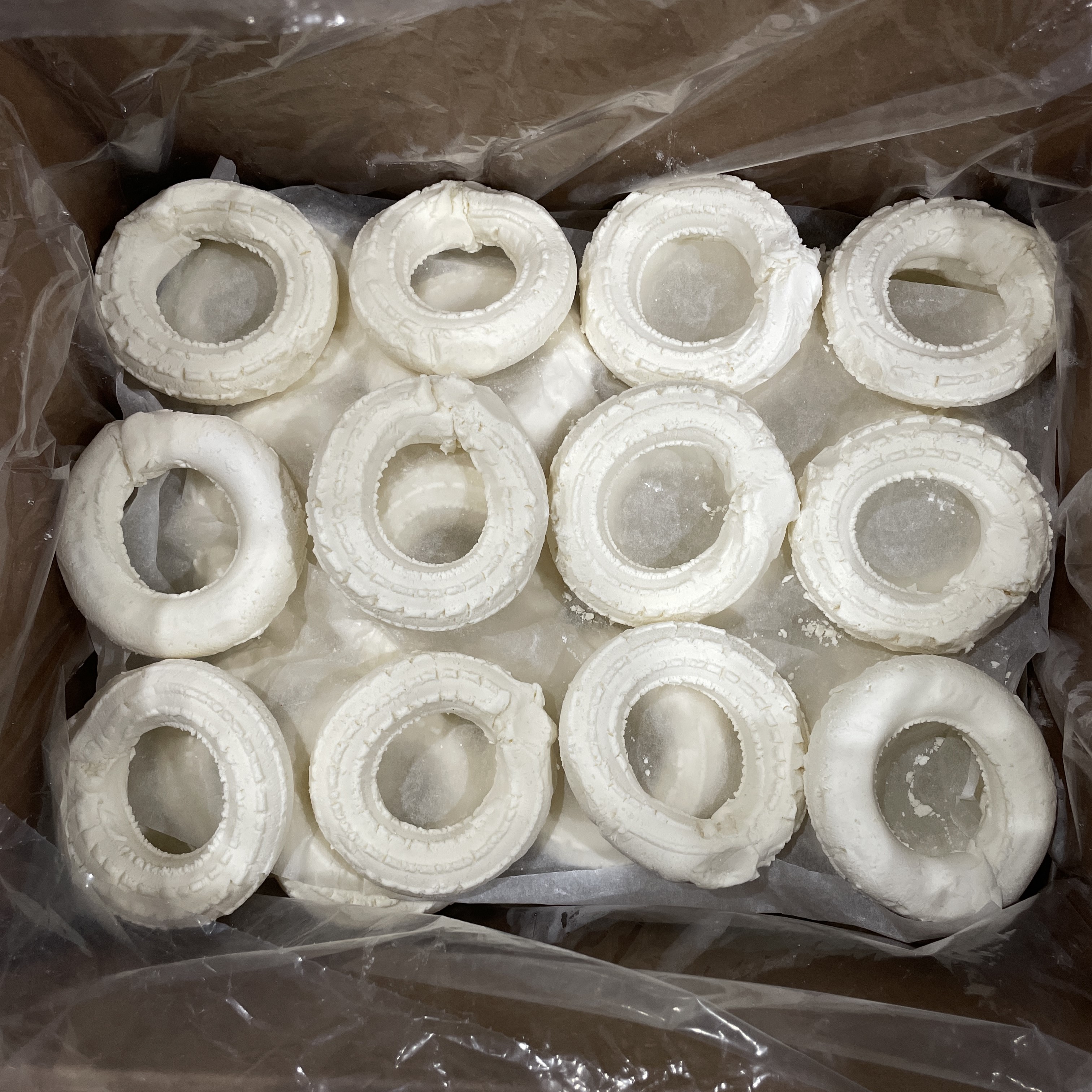 Columbian Cheese Bread (Donut) / Pandebono (Rosca) 3.7oz X 84 Units