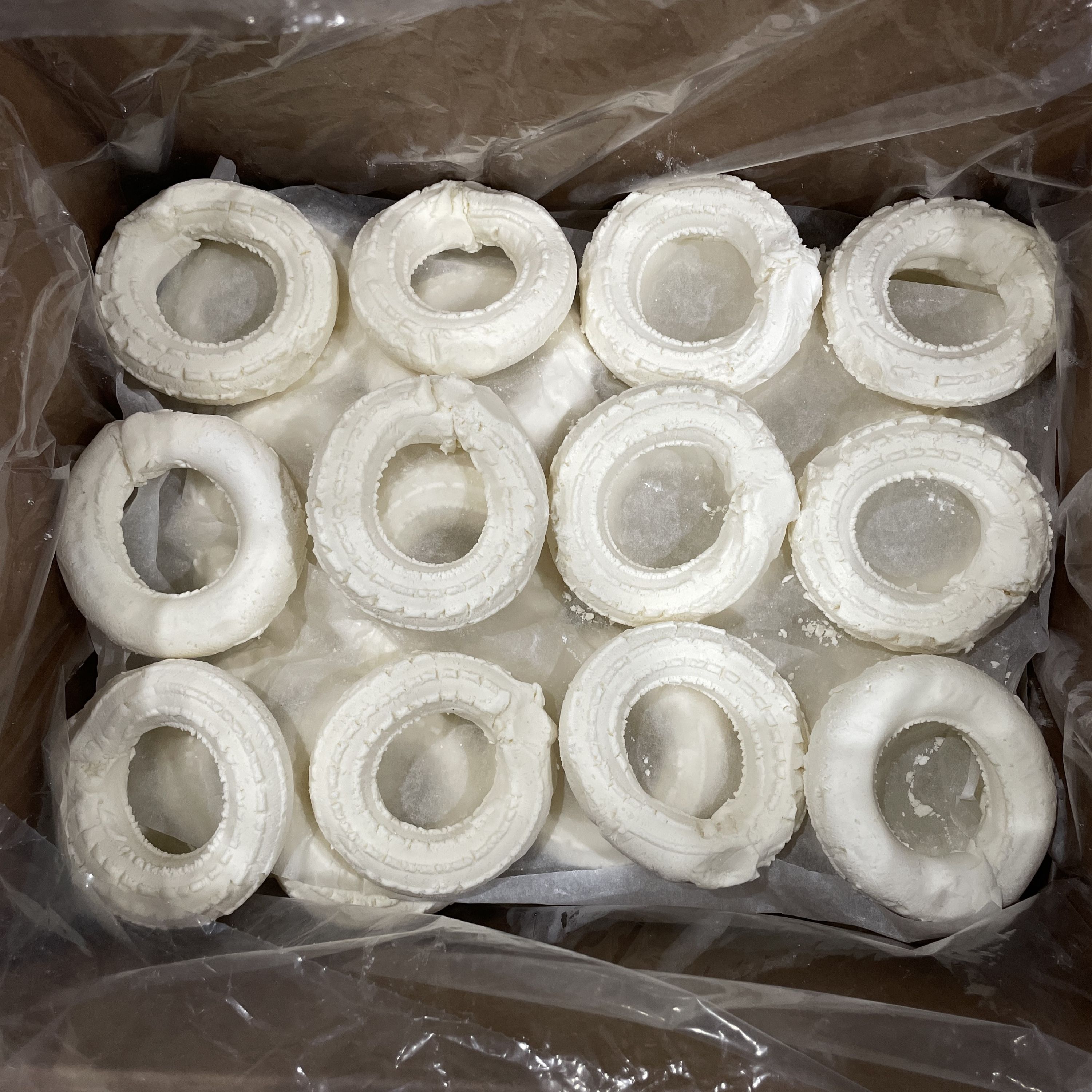 Columbian Cheese Bread (Donut) / Pandebono (Rosca) 3.7oz X 84 Units